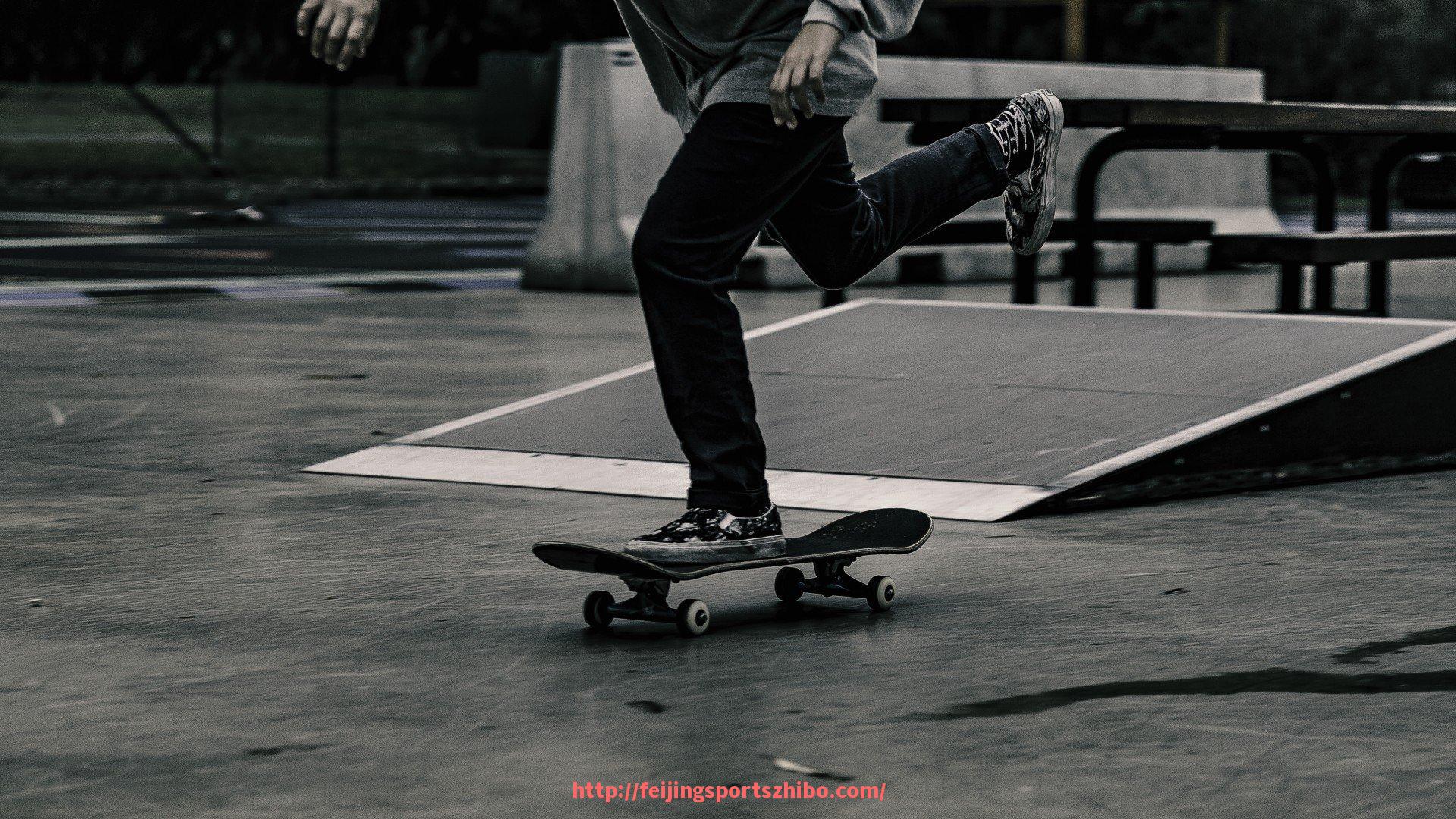 飞鲸体育直播-欧冠赛事CCTV5官方解说阵容与风格介绍