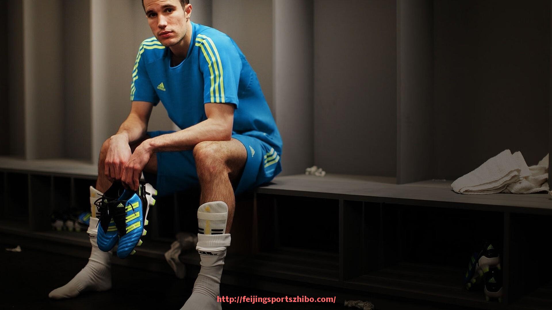 飞鲸体育直播-多特蒙德2025年世俱杯转会消息及阵容优化分析